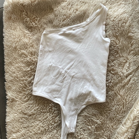 Clyque The Label Sivan White Bodysuit Medium - Picture 3 of 4